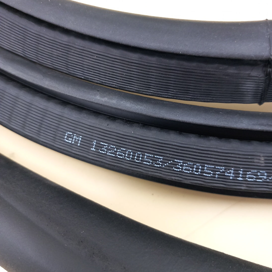 Уплътнение каросерия задна лява врата Opel Zafira C Tourer