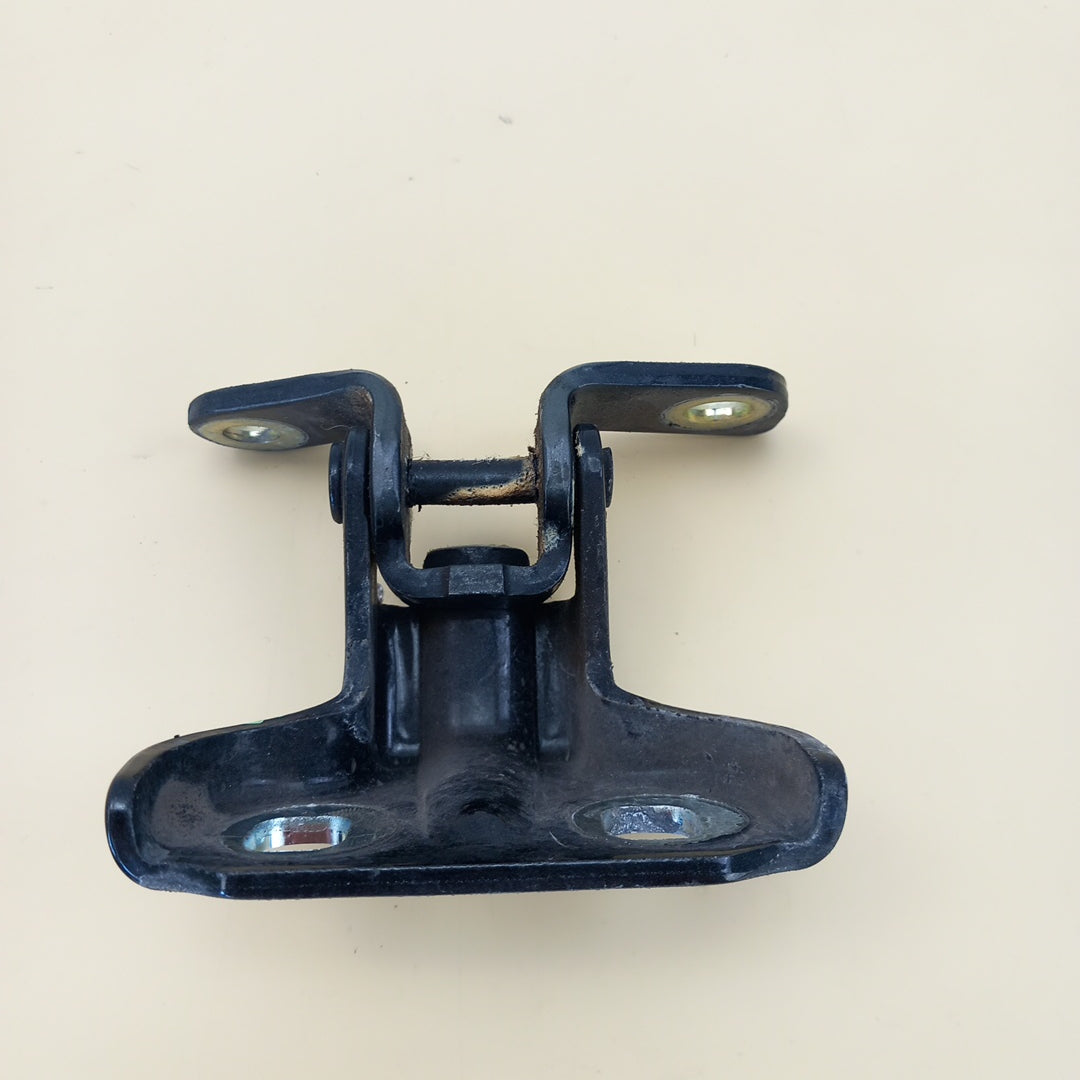 Панта врата задна лява горна Z22C графитено черно Opel Zafira C Tourer