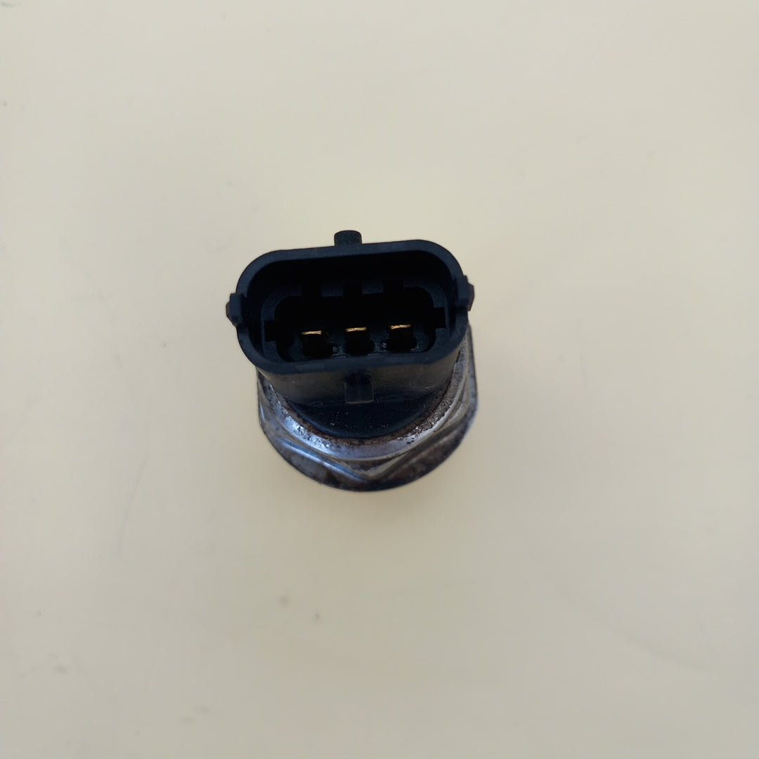 Сензор налягане рейка инжектори Opel Zafira C Tourer 1,6 CDTI B16DTH