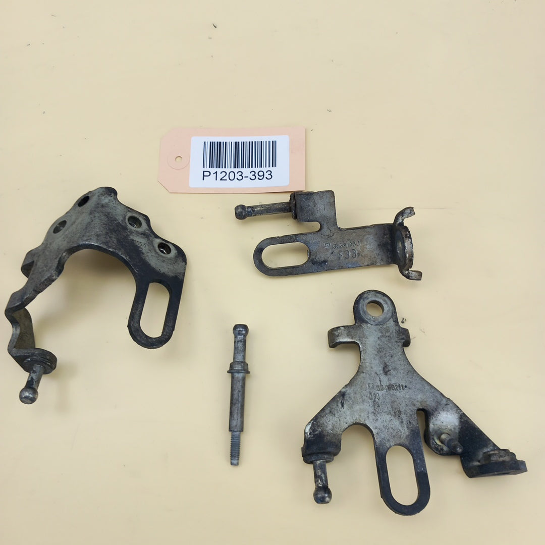 Комплект носачи капак двигател Opel Zafira C Tourer 1,6 CDTI B16DTH