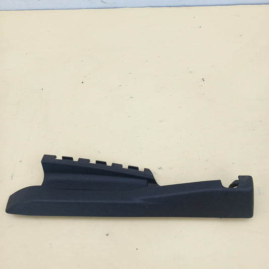 Пластмаса седалка предна лява релса Opel Zafira C Tourer