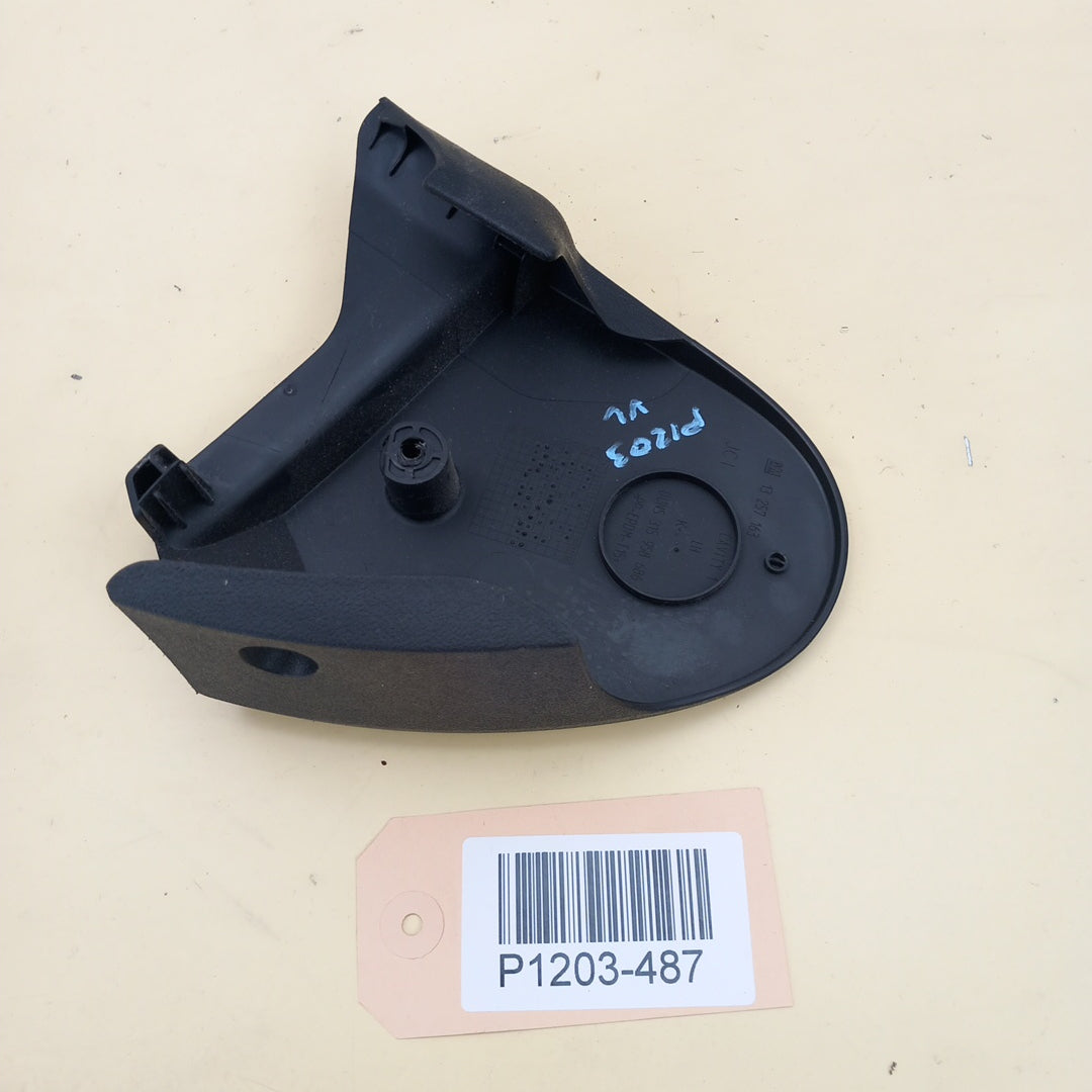 Пластмаса седалка предна лява вътрешна Opel Zafira C Tourer