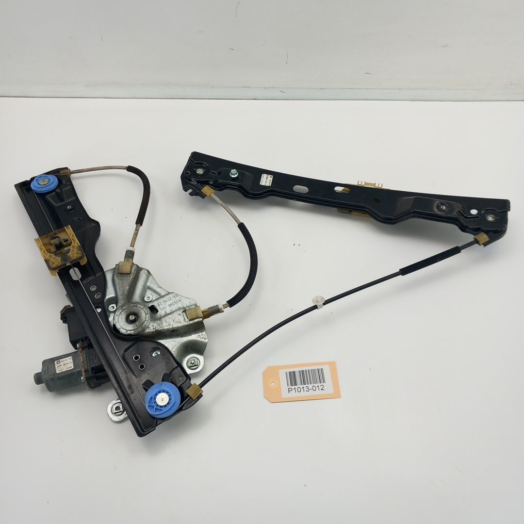 Стъклоповдигач електрически предна дясна врата Opel Astra J 5 врати