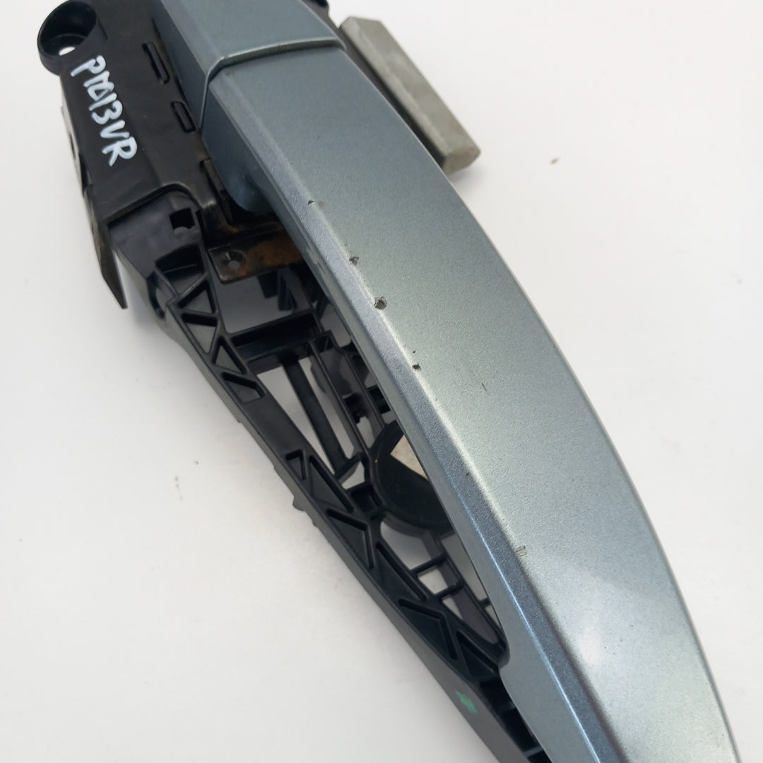 Външна дръжка на врата предна дясна Дефект Silbersee Z179 / GEV, RHD Opel Astra J