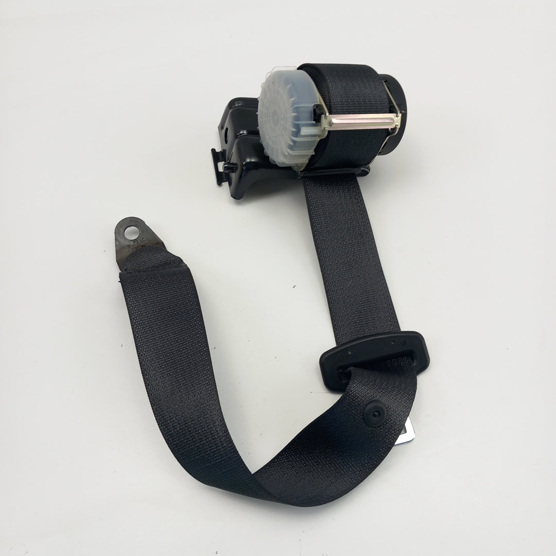 Предпазен колан заден ляв черен Opel Astra J 5 врати