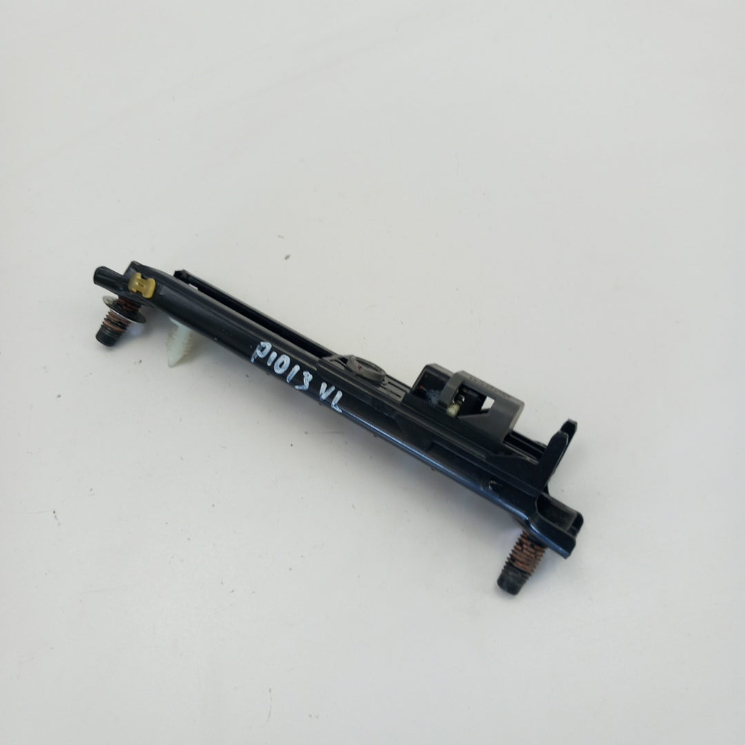 Регулатор височина колан преден ляв / десен Opel Astra J