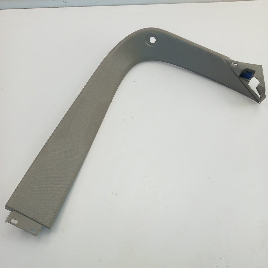 Пластмаса капак багажник горна лява Titanium Bright Opel Astra J 5 врати