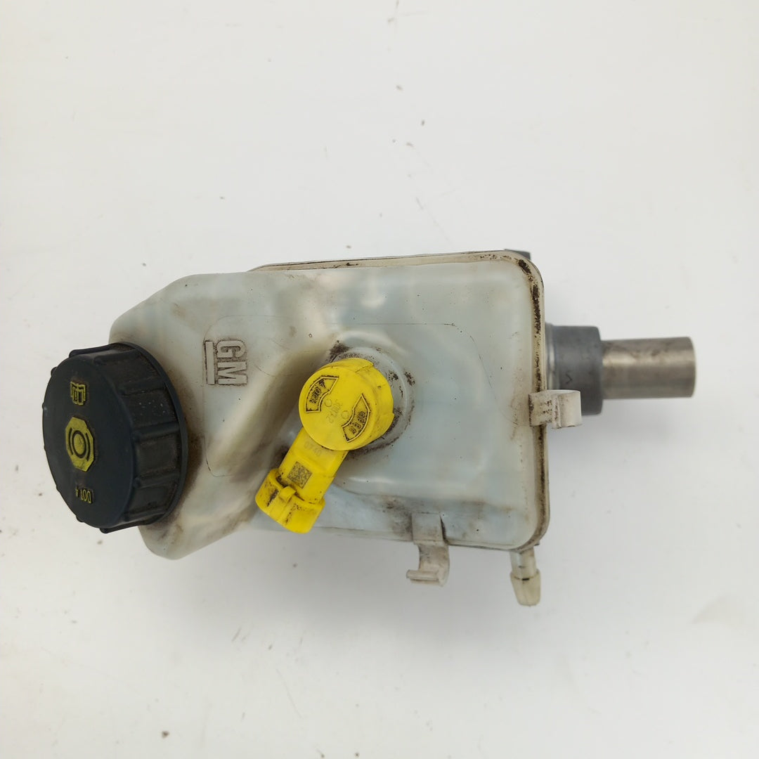 Казанче спирачна течност RHD Opel Astra J 1,3 CDTI A13DTE