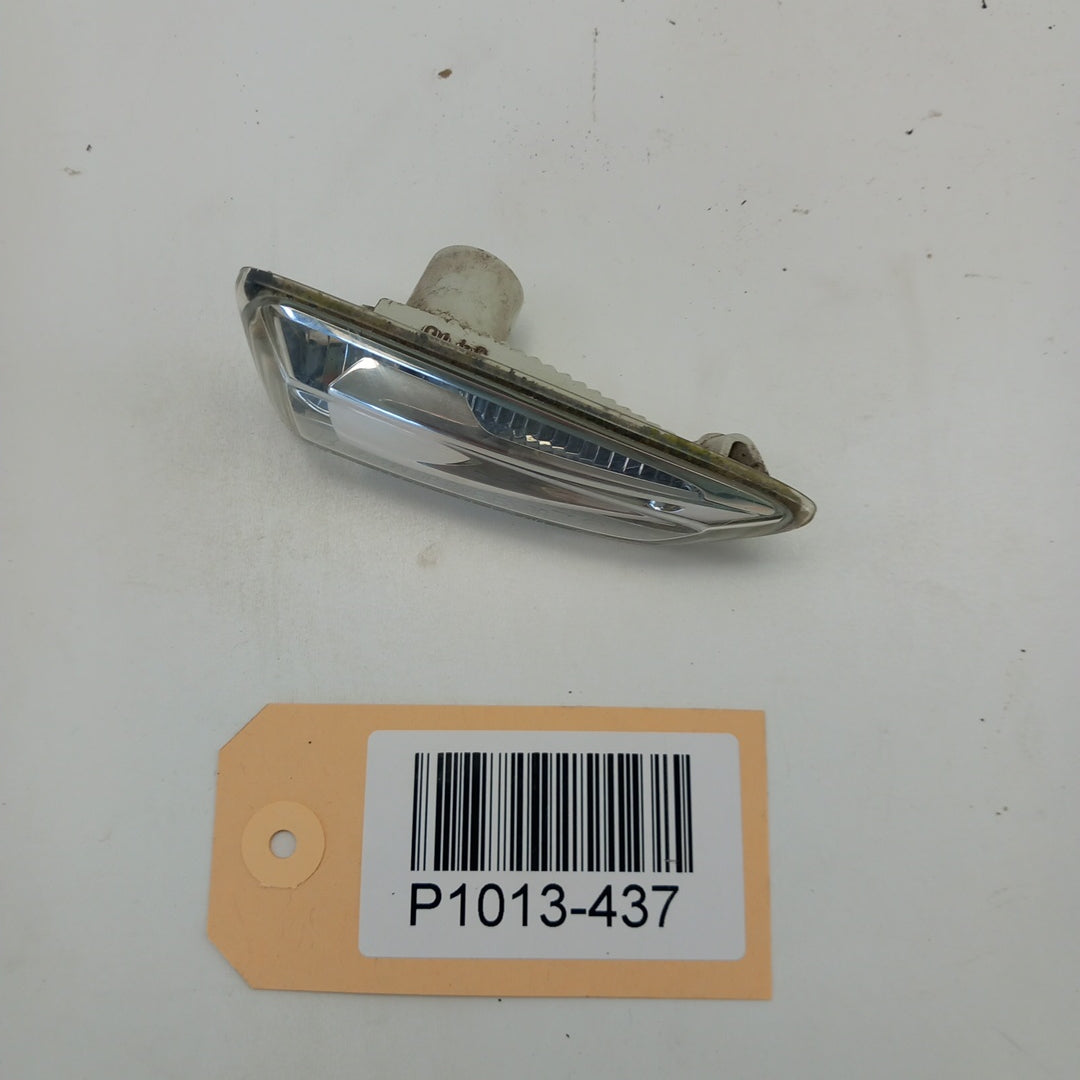 Мигач страничен десен Opel Astra J