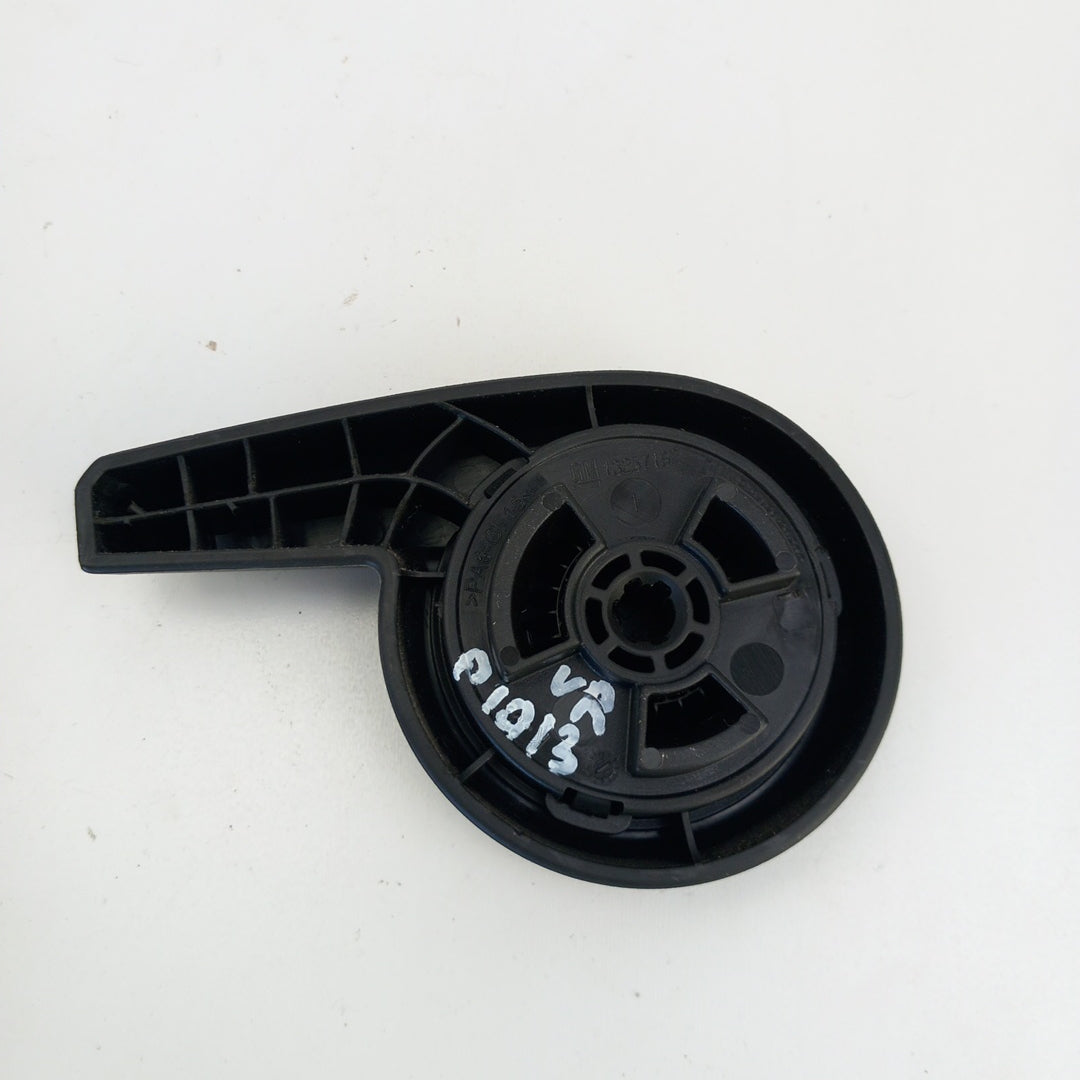 Дръжка седалка предна дясна настройка облегалка черна Opel Astra J