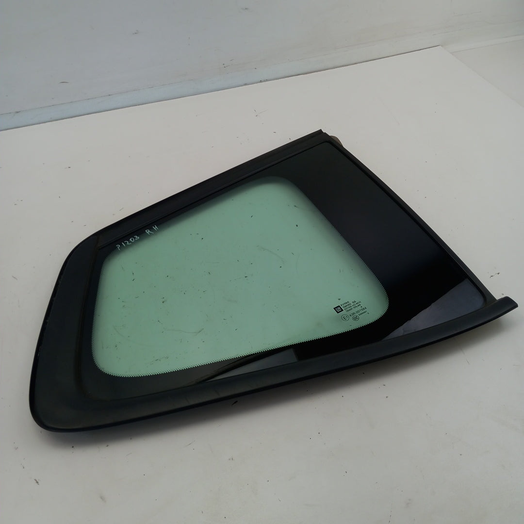 Стъкло фиксирано задна дясна стена TRANSP.70% MIN Opel Zafira C Tourer