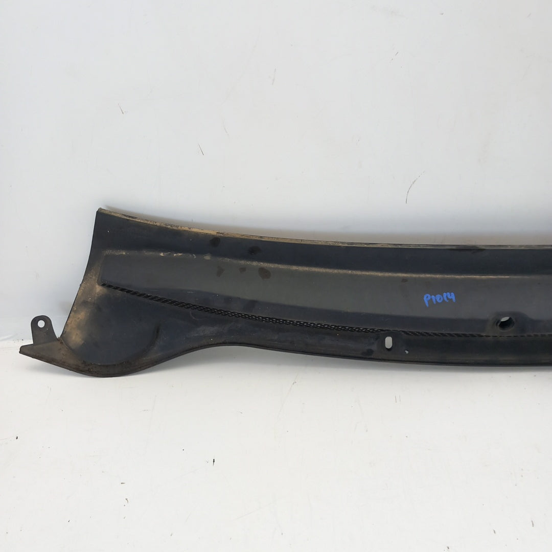 Капак лостов механизъм чистачки предно стъкло среден Opel Astra J