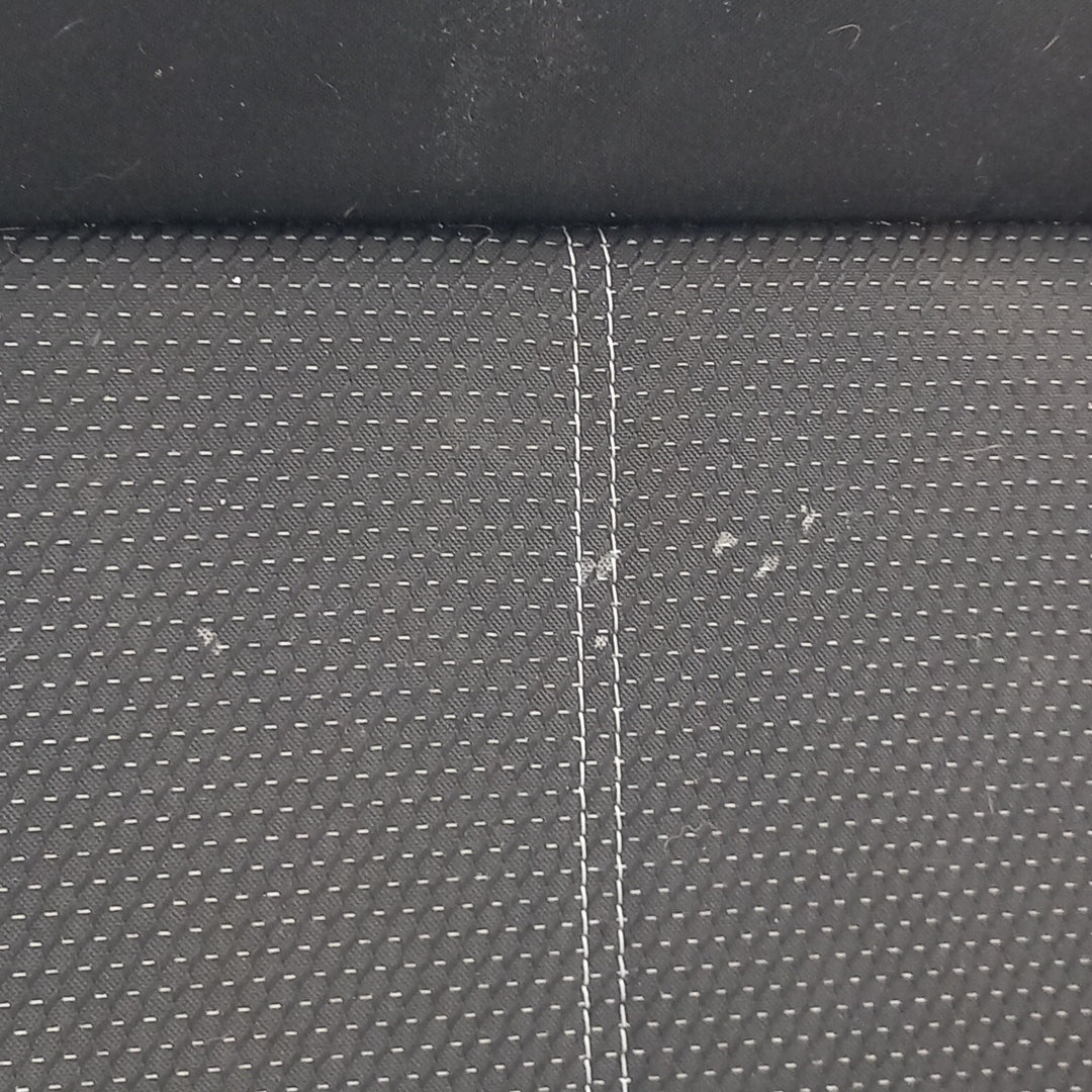 Седалка долна част задна цяла мръсна TADB Opel Astra J 5-Türer