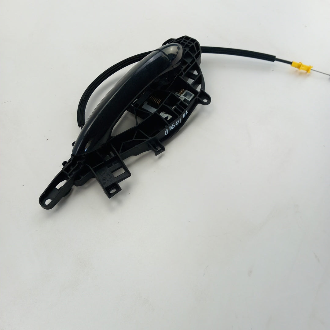 Външна дръжка на врата задна лява Z22C графитено черно Opel Astra K