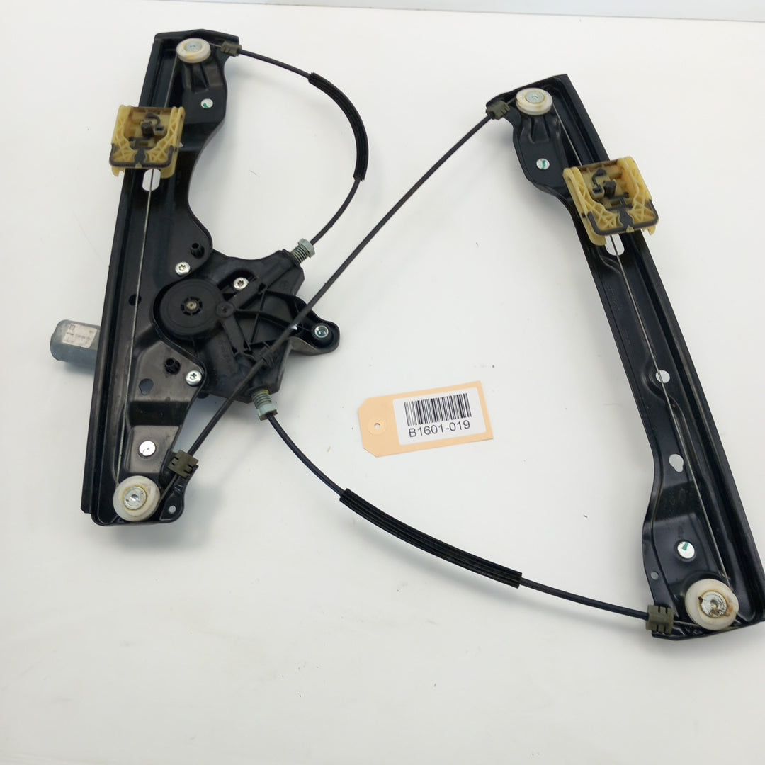 Стъклоповдигач електрически предна дясна врата Opel Astra K 5-врати