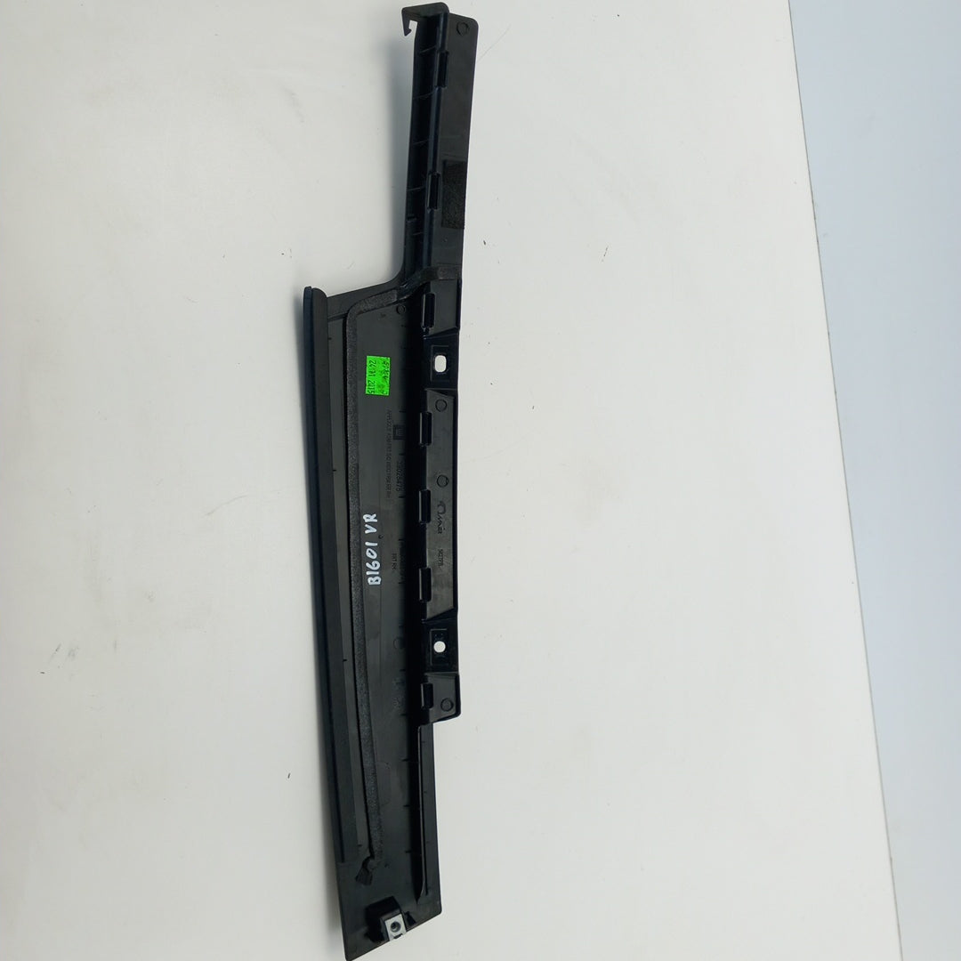 Декоративна лайстна врата предна дясна Opel Astra K 5-врати