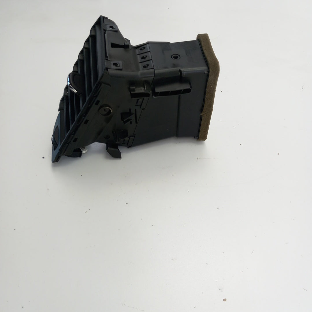 Въздуховод табло среден ляво RHD Opel Astra K