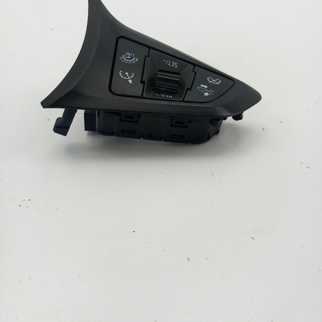 Бутон мултифункцонален волан ляв Темпомат Opel Astra K