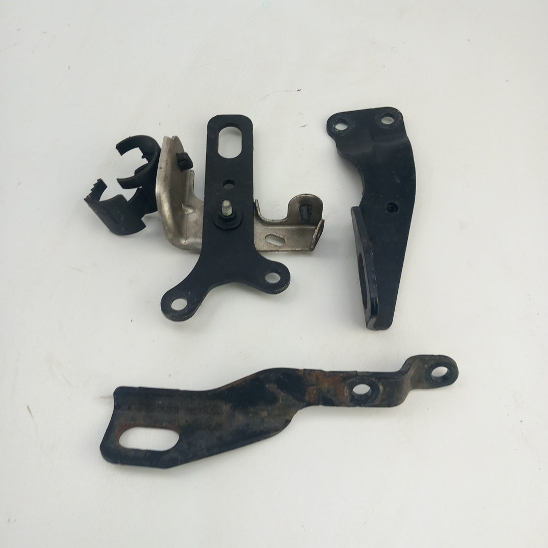 Пакет разни държачи по двигателя Opel Astra K 5-врати 1,4 Turbo B14XFT