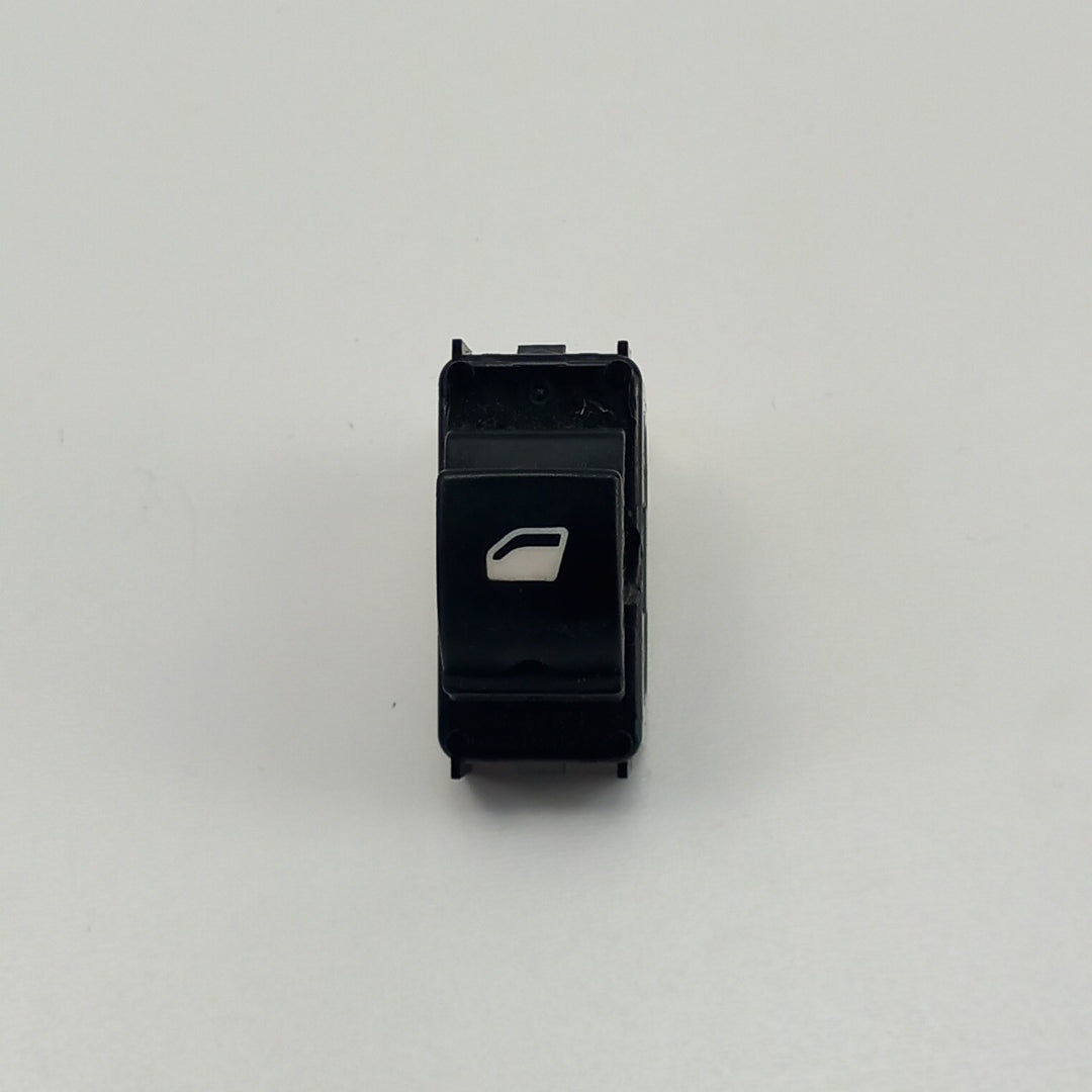 Бутон ел. стъкла задна дясна врата Opel Crossland X