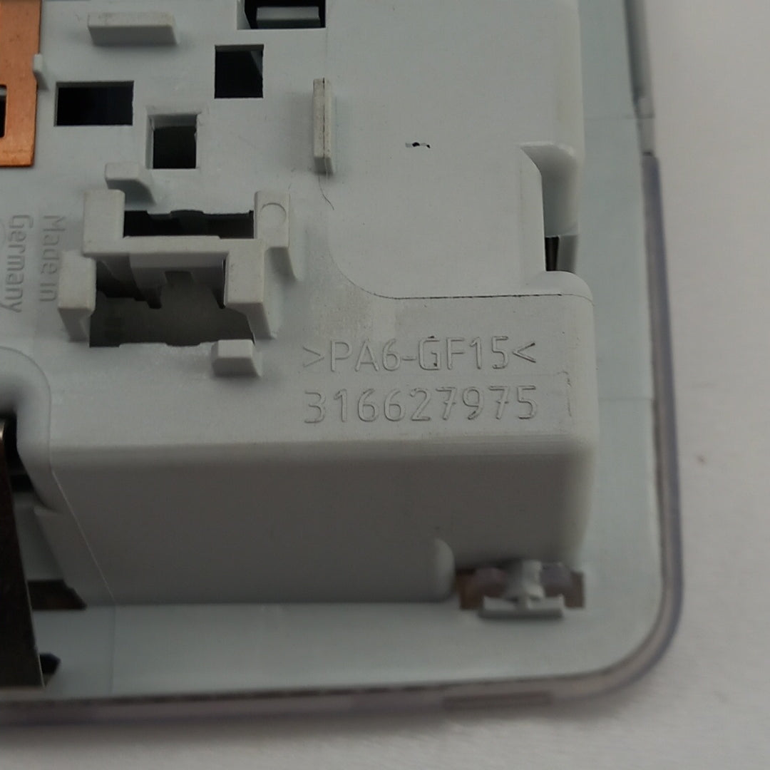 Плафон осветление таван преден Opel Crossland X