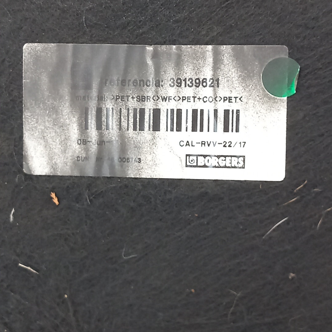 Мокет багажник мръсен Opel Crossland X