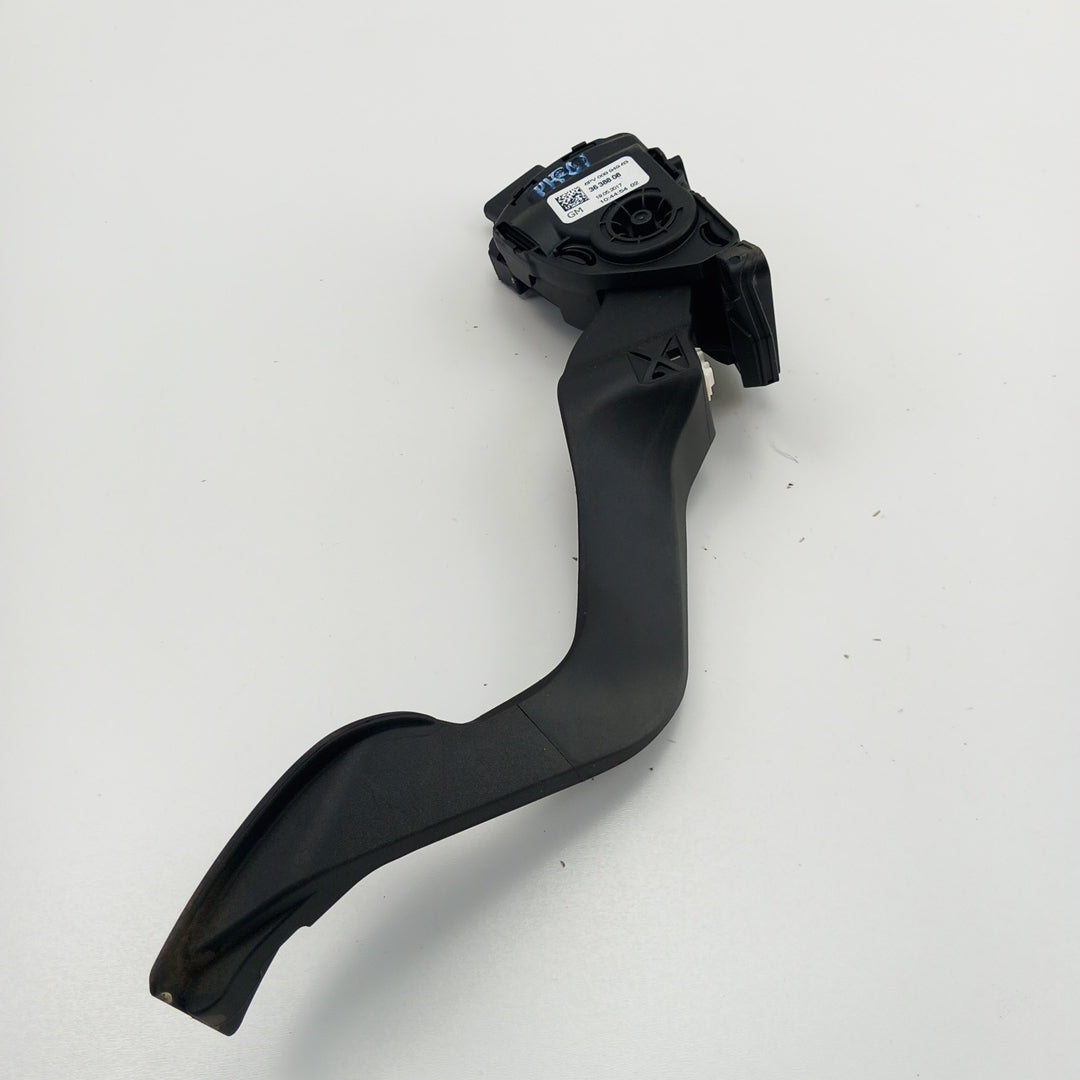 Педал газ RHD Opel Crossland X