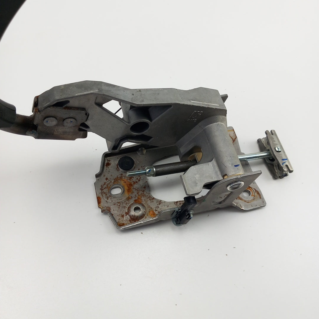 Лост ръчна спирачка RHD Opel Crossland X