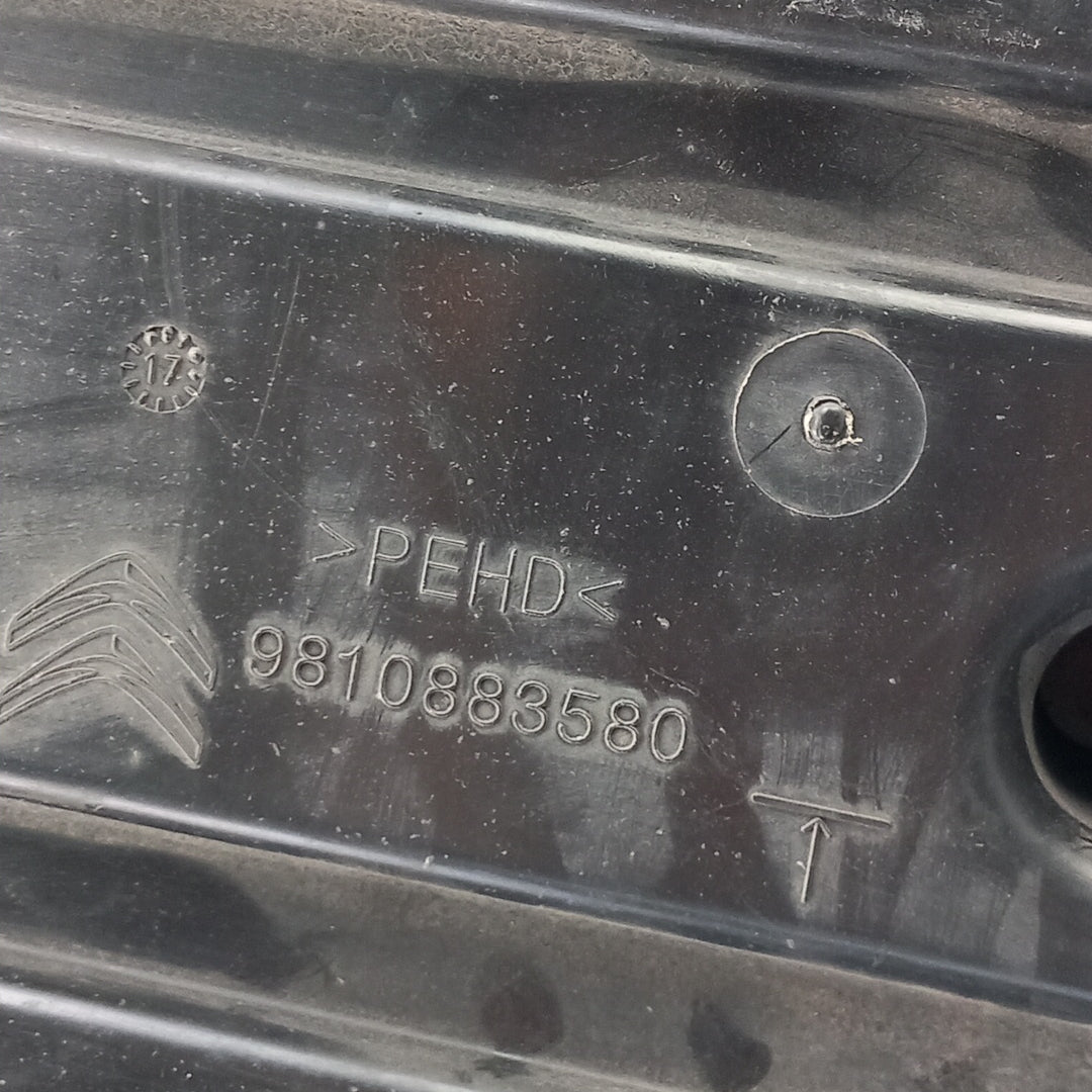 Резервоар гориво AdBlue Opel Crossland X 1,6 CDTI B16DT