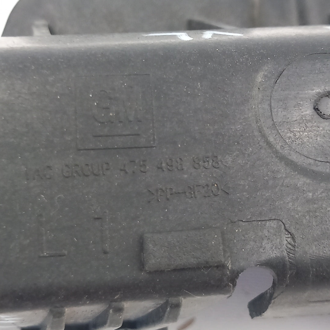 Държач калник преден ляв дефект Opel Crossland X