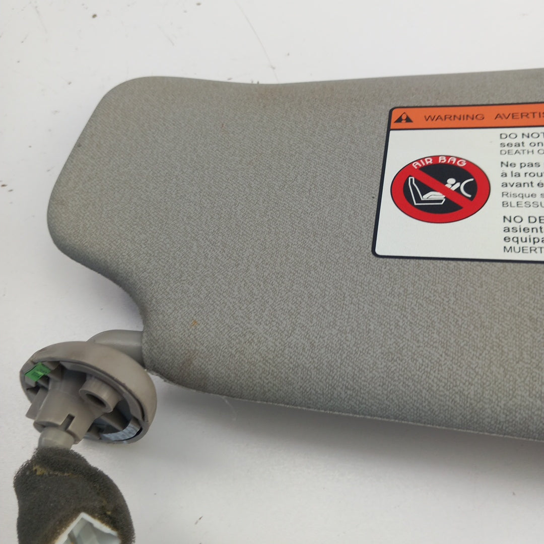 Сенник ляв с огледално осветен RHD Titanium Bright Opel Antara