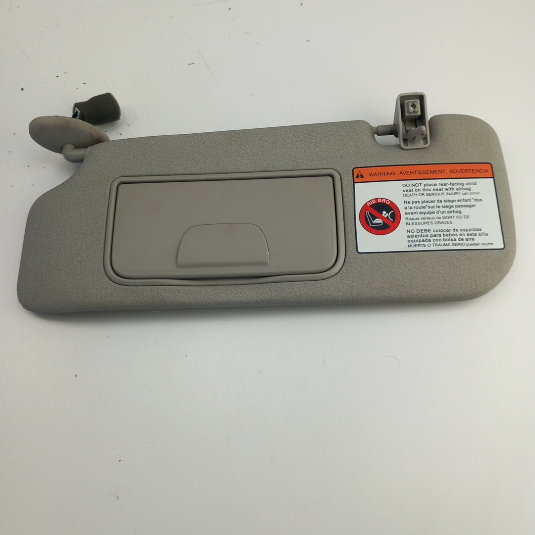 Сенник ляв с огледално осветен RHD Titanium Bright Opel Antara