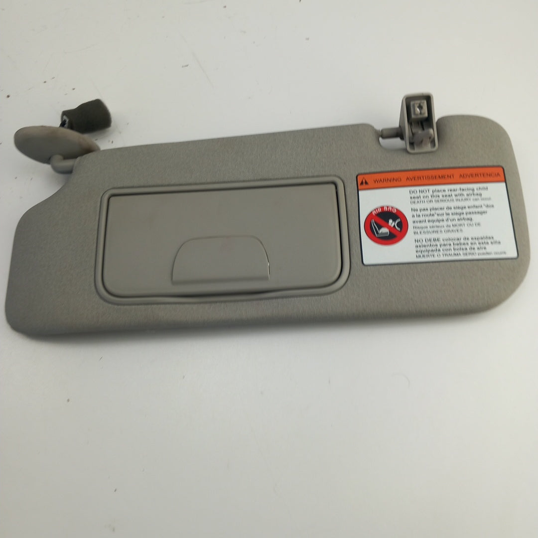 Сенник ляв с огледално осветен RHD Titanium Bright Opel Antara