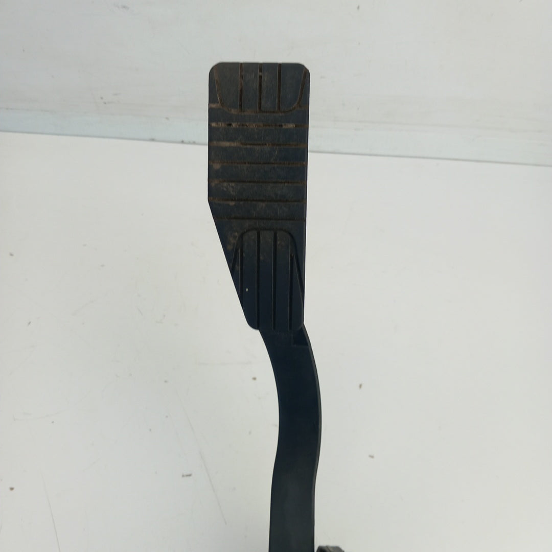 Педал газ RHD Opel Antara