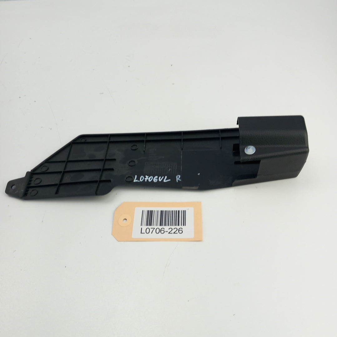 Пластмаса седалка предна лява вътрешна отпред Opel Antara