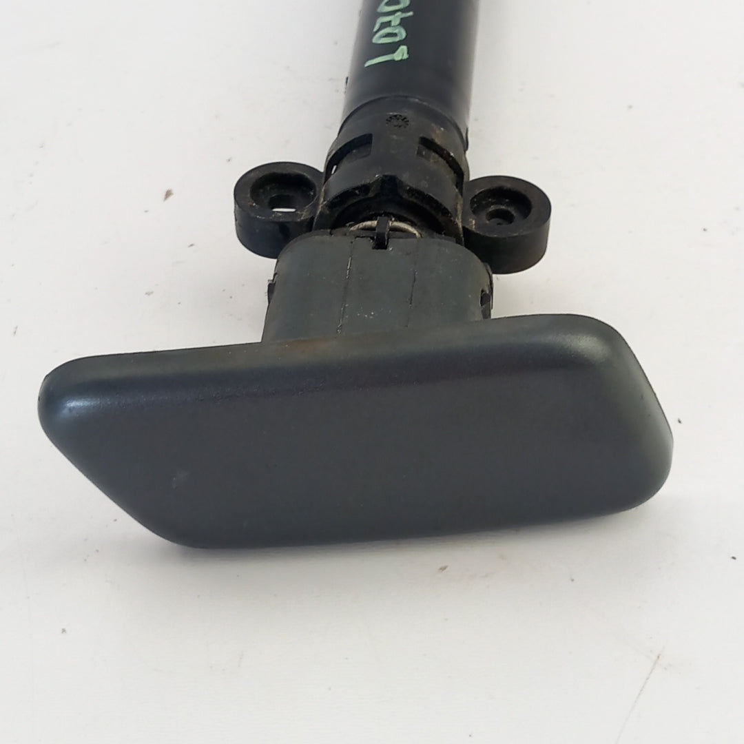 Дюза миене фарове преден десен ксенон Opel Antara