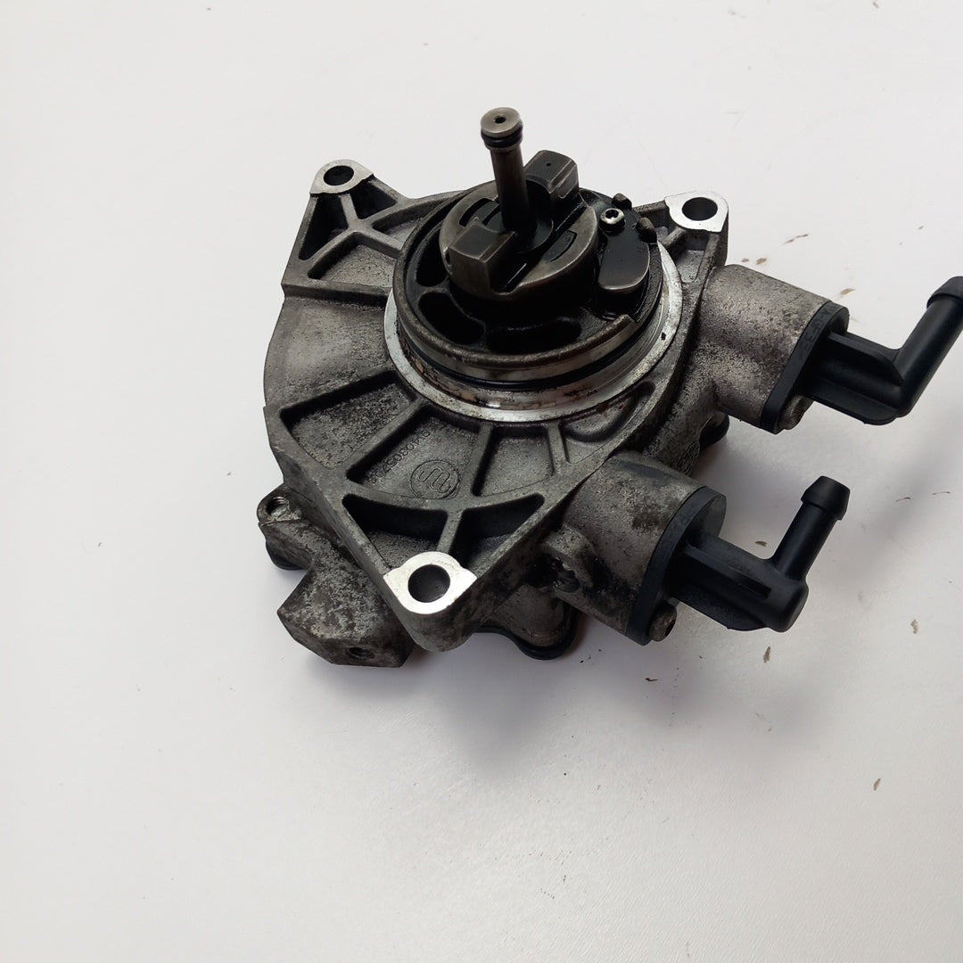 Вакуум помпа спирачна система Opel Antara 2,2 CDTI A22DM