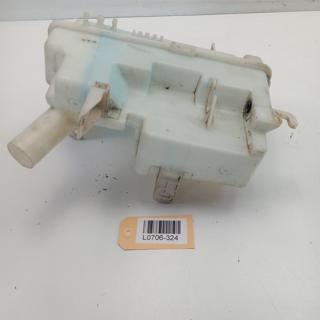 Казанче течност чистачки Opel Antara