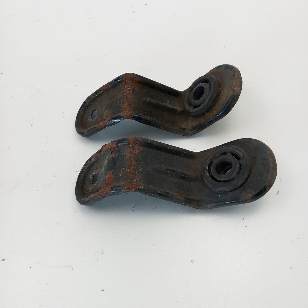 Държач воден радиатор ляв / десен комплект горе Opel Antara 2,2 CDTI A22DM