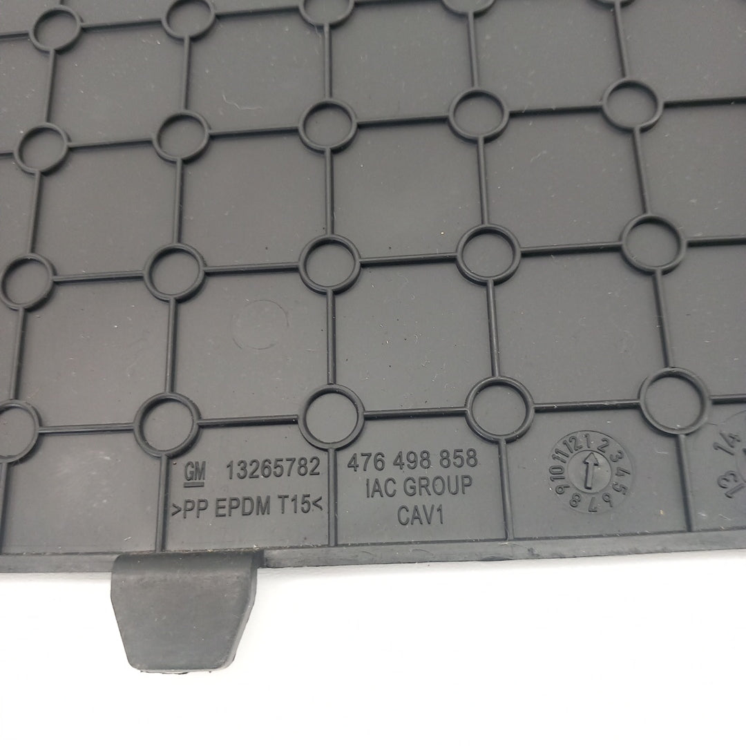 Капак кора багажник лява стена черен Opel Meriva B