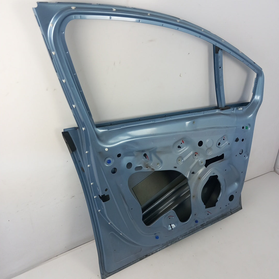 Врата предна лява Crinan Blue / 22R Opel Meriva B