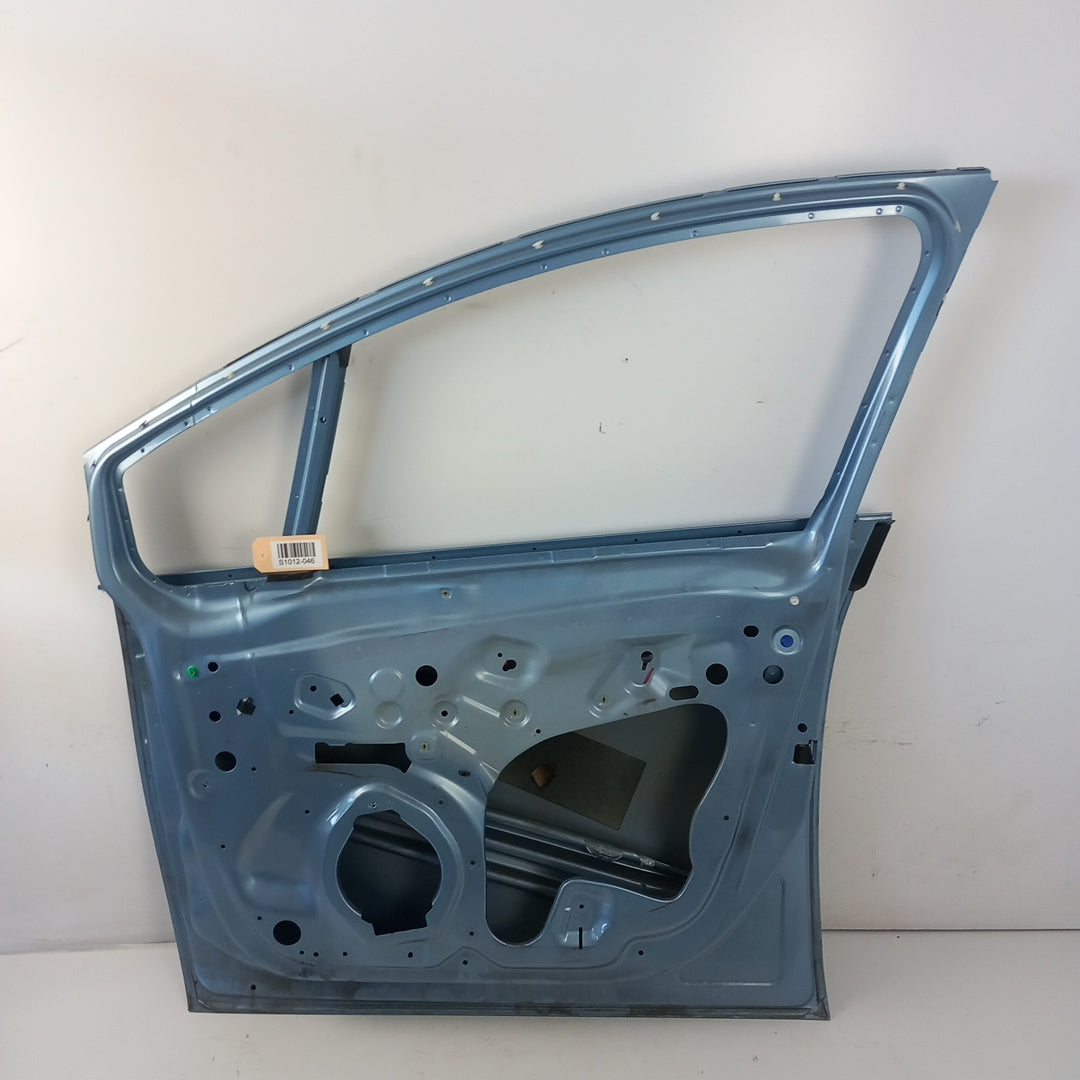 Врата предна дясна Crinan Blue / 22R Opel Meriva B