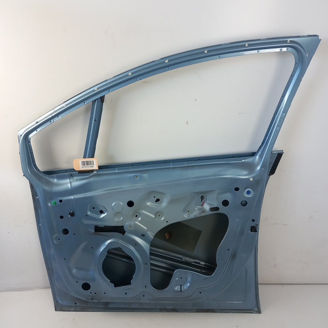 Врата предна дясна Crinan Blue / 22R Opel Meriva B