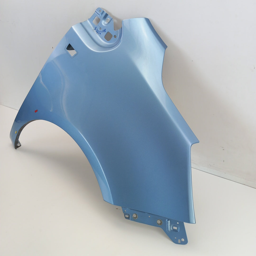 Калник преден десен Crinan Blue / 22R Opel Meriva B