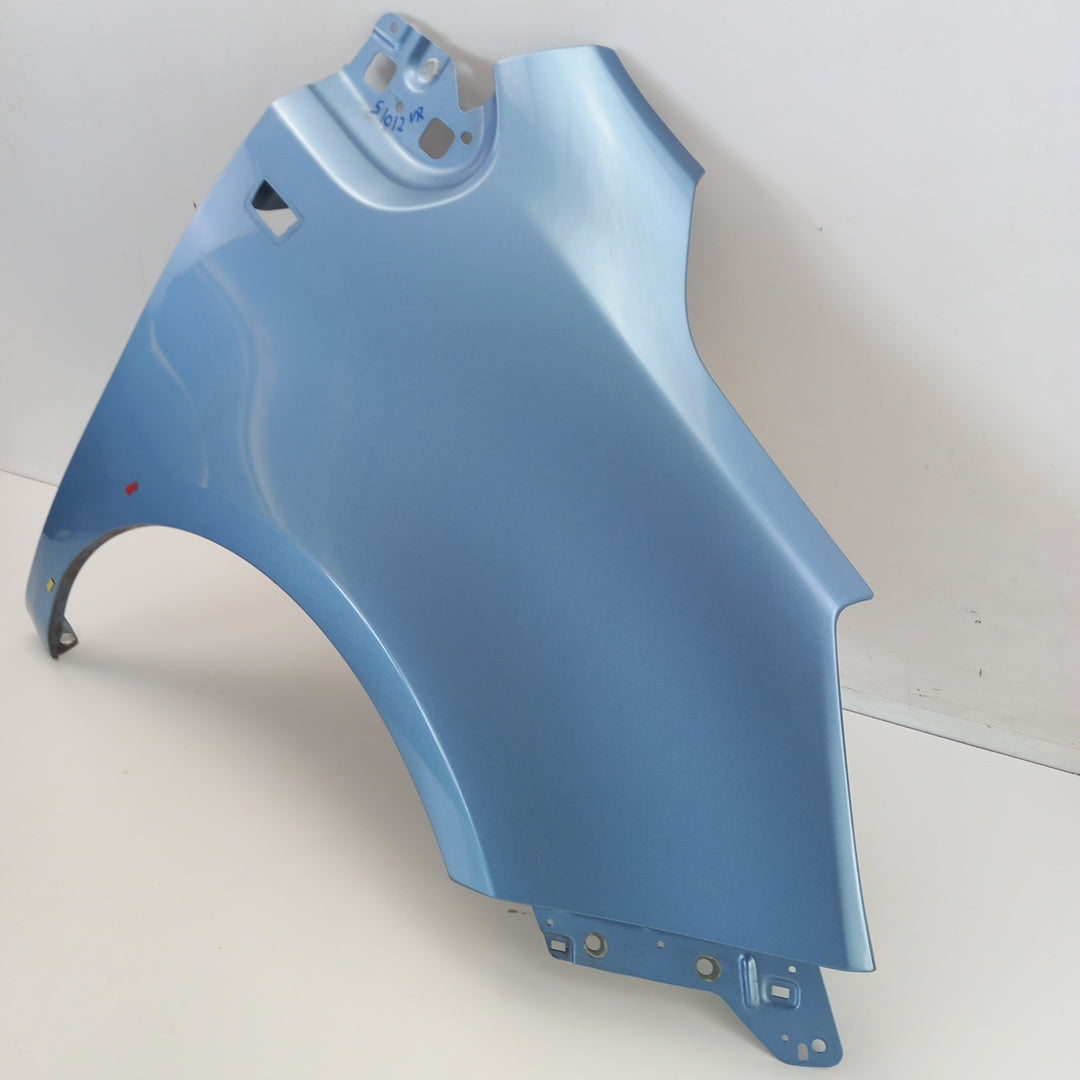 Калник преден десен Crinan Blue / 22R Opel Meriva B