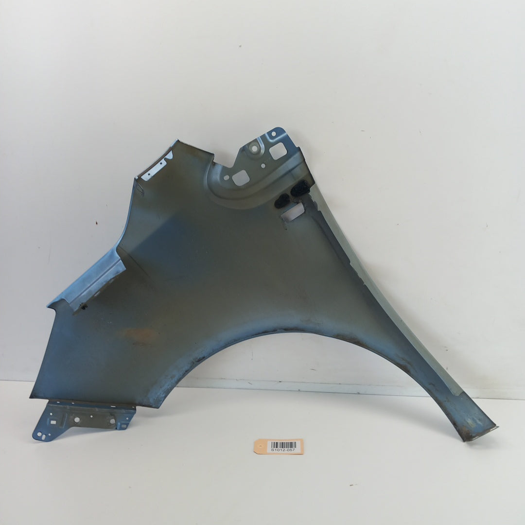 Калник преден десен Crinan Blue / 22R Opel Meriva B