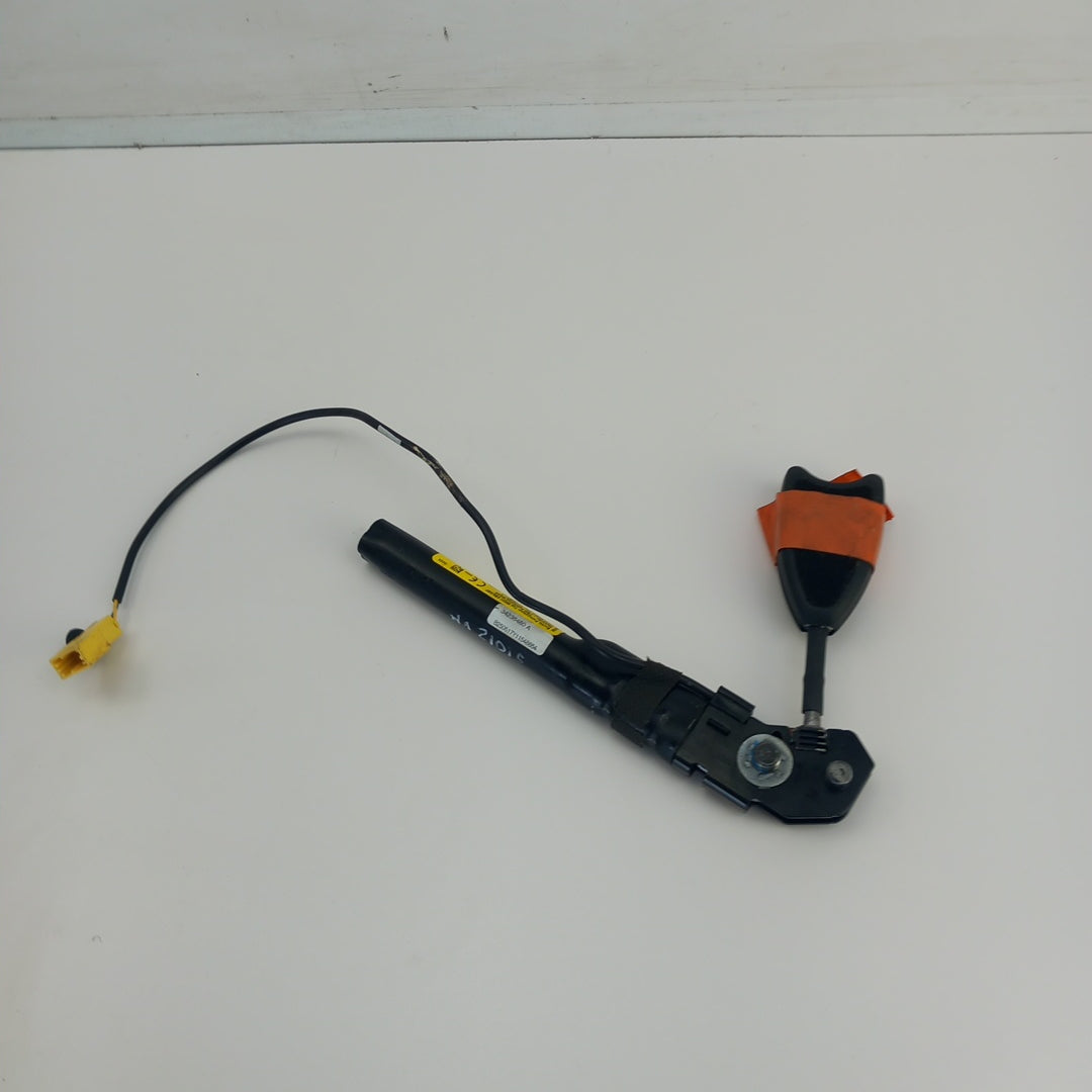 Пиропатрон предна дясна седалка външен дефект Opel Meriva B