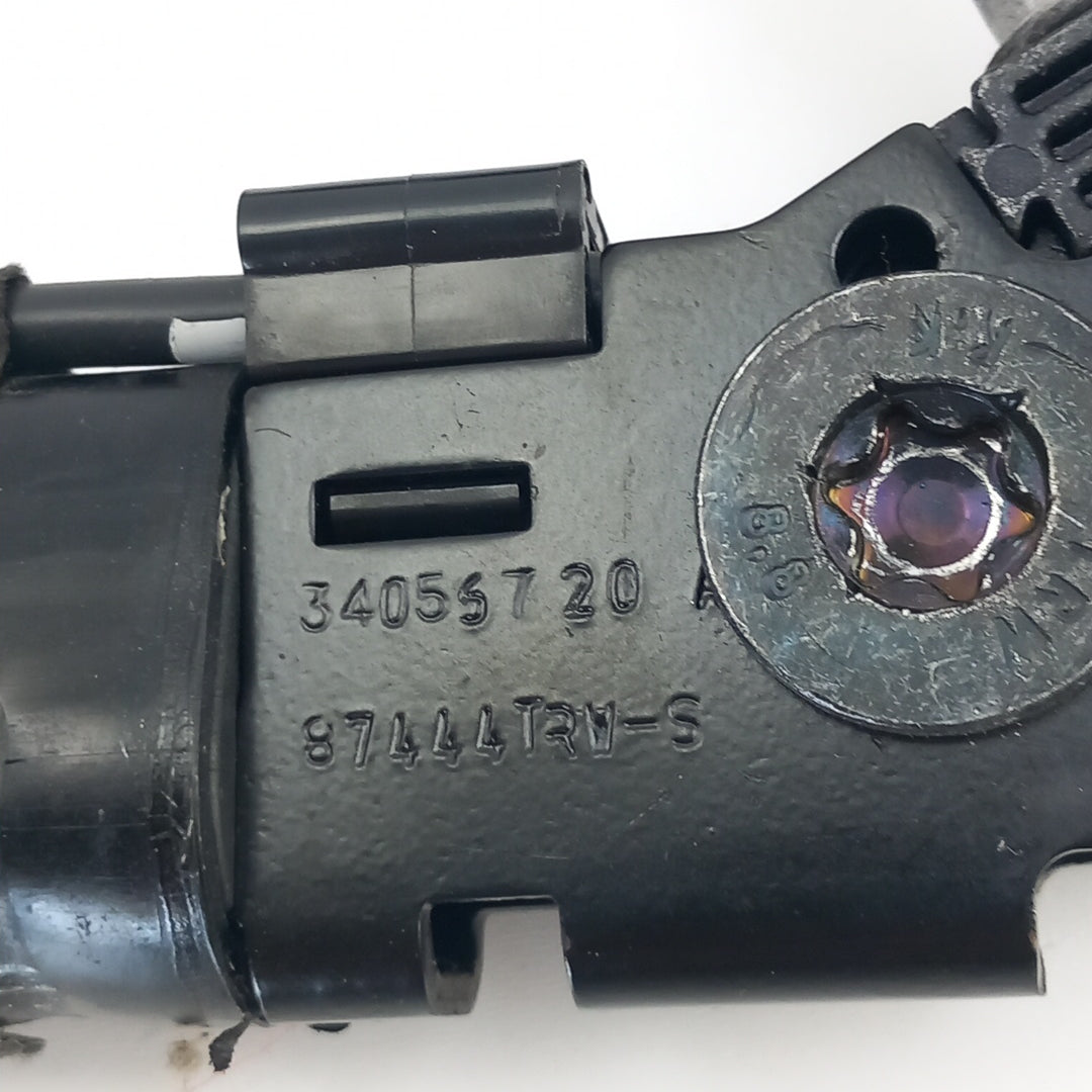 Пиропатрон предна лява седалка външен дефект Opel Meriva B