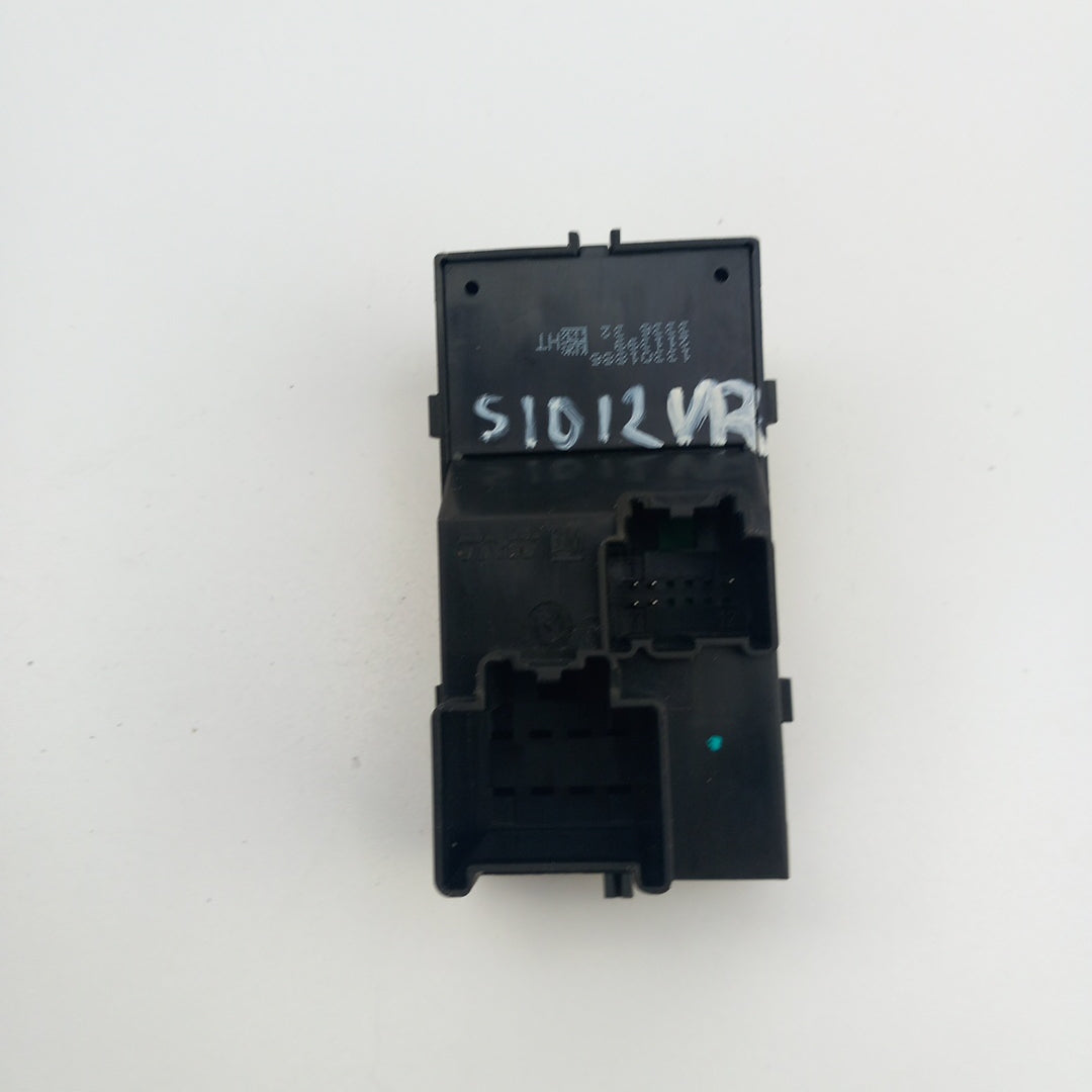 Бутон ел. стъкла предна дясна врата черен Opel Meriva B