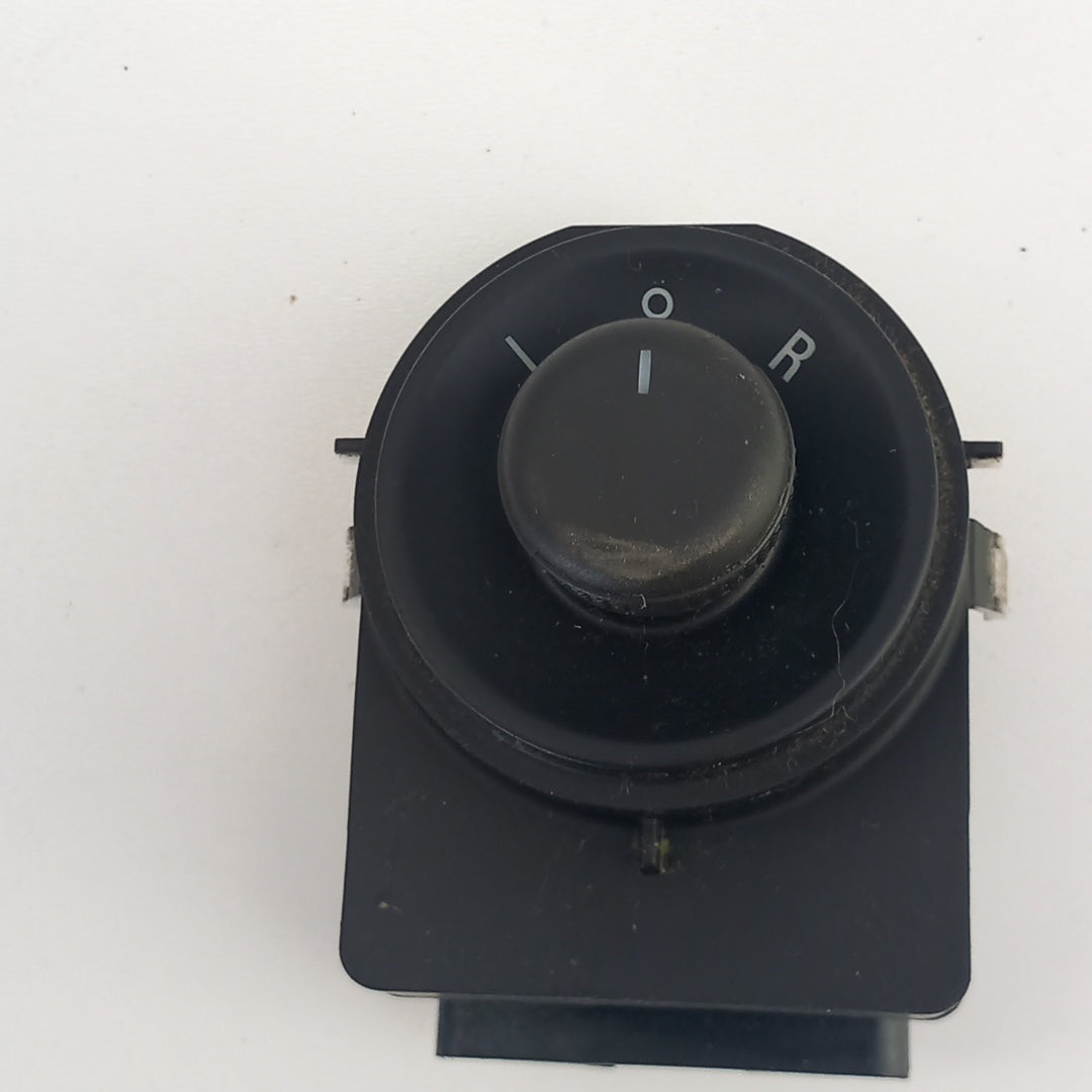 Бутон управление странични огледала EE Opel Meriva B